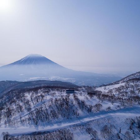 Midtown Niseko Hotel Exterior photo